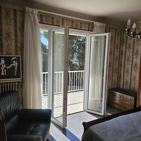 Apartment Family In *